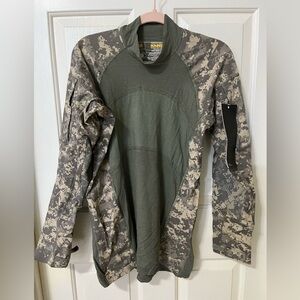 NWT Massif Army Issue Combat Shirt Size Medium - Digital Camo